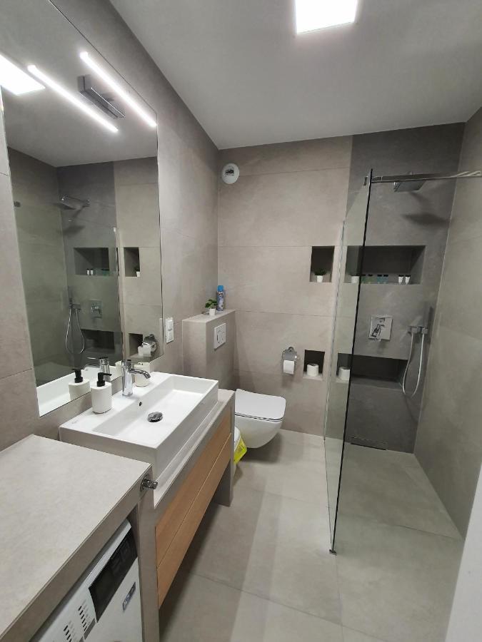 Apartament De Lux Apart 45 Grabiszynska Вроцлав Екстер'єр фото